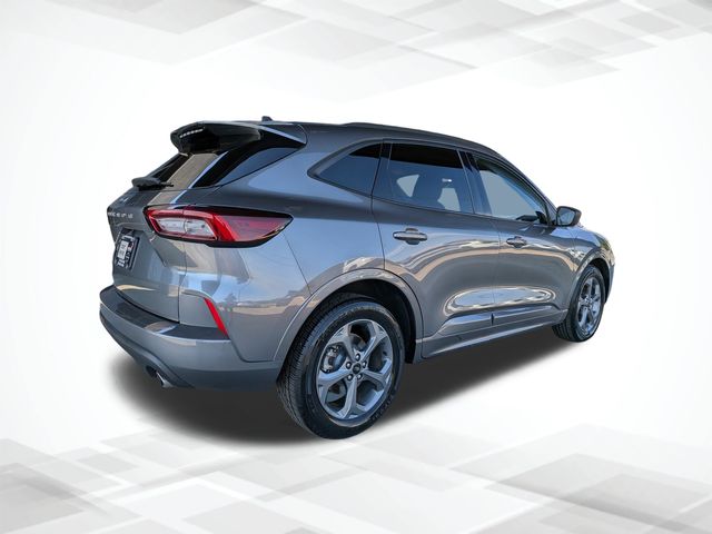 2023 Ford Escape ST-Line photo 4