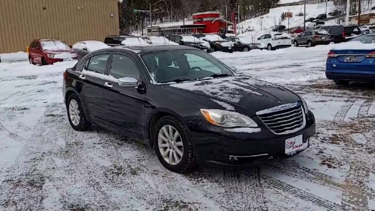 Used 2014 Chrysler 200 Limited with VIN 1C3CCBCG7EN157046 for sale in Lincoln, NE