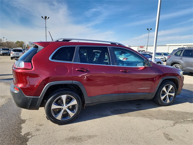 2019 Jeep Cherokee Limited photo 2