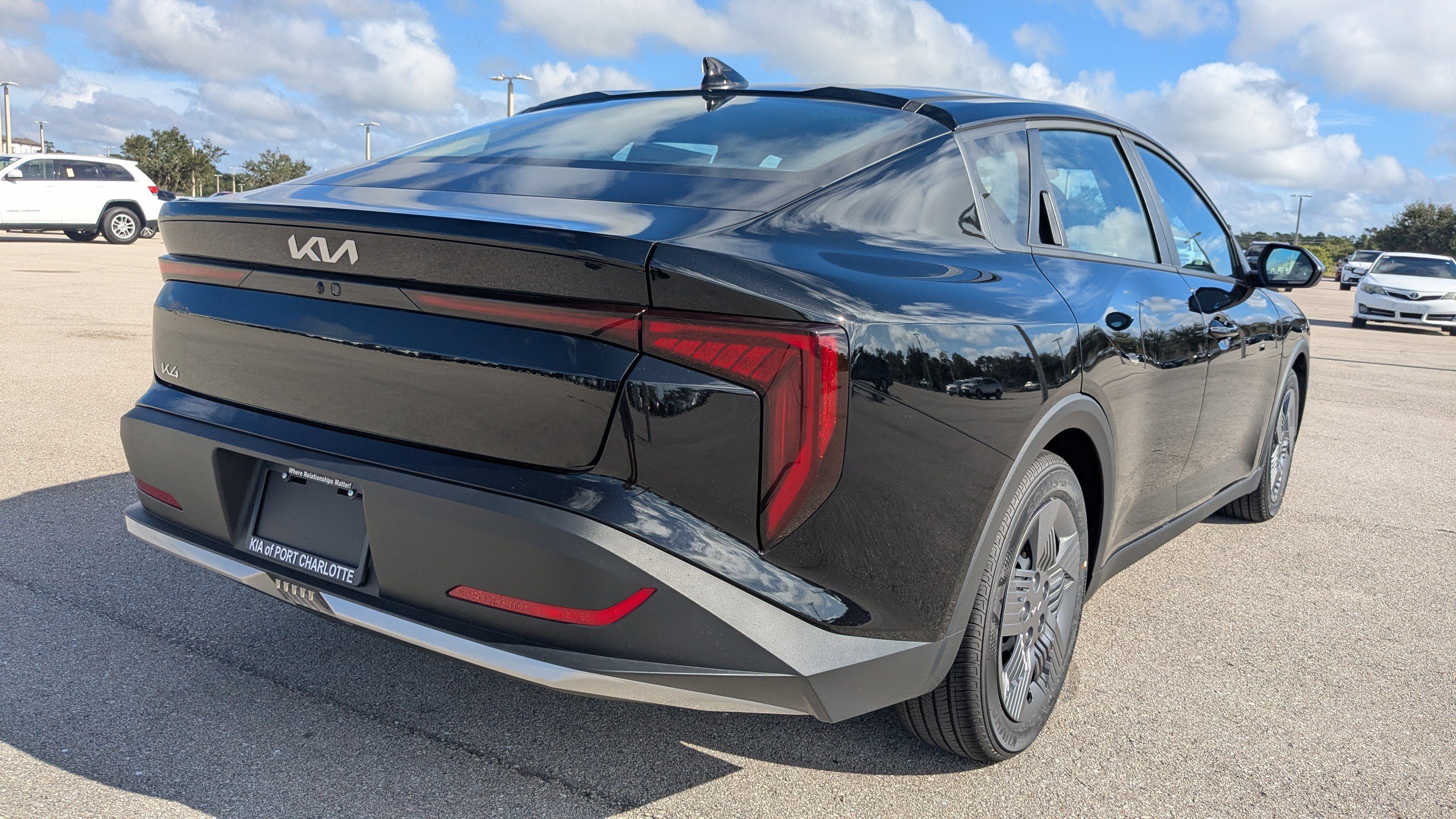 2025 Kia K4 LX photo 4
