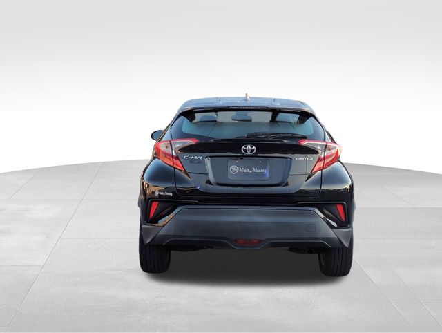 2021 Toyota C-HR LE photo 4