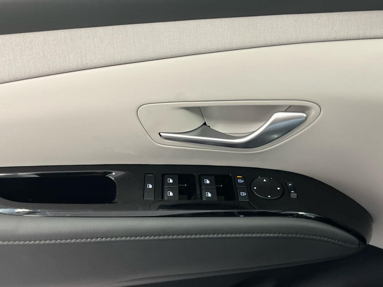 2025 Hyundai Tucson Limited photo 43