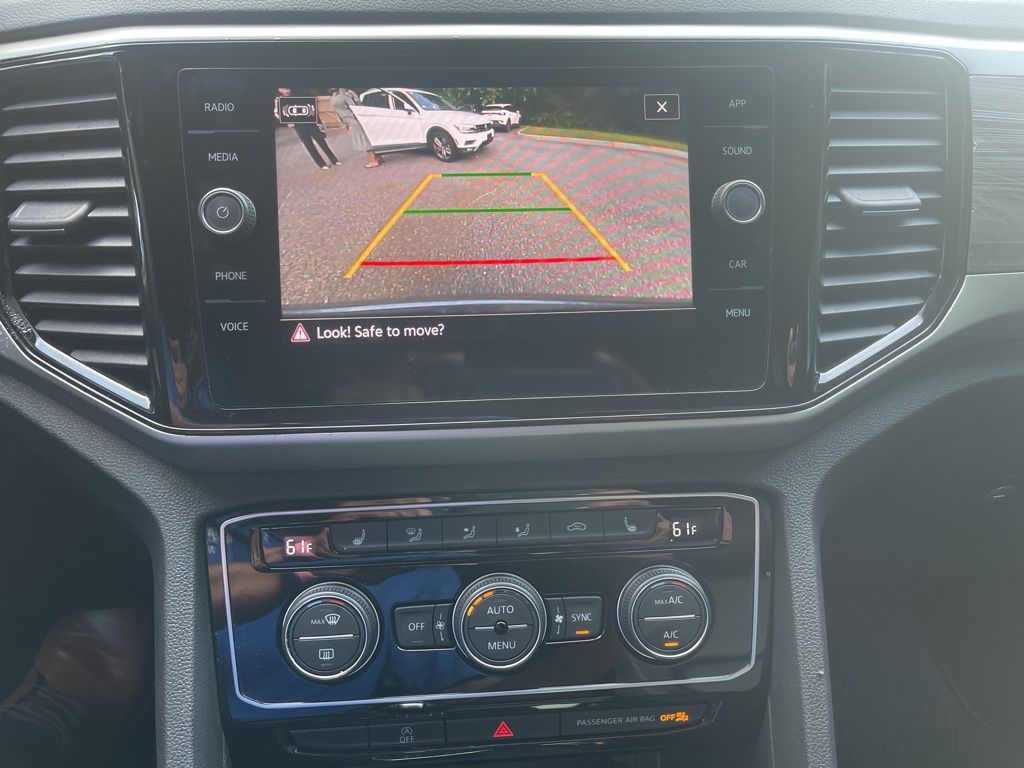 2023 Volkswagen Atlas Cross Sport SE Technology photo 26