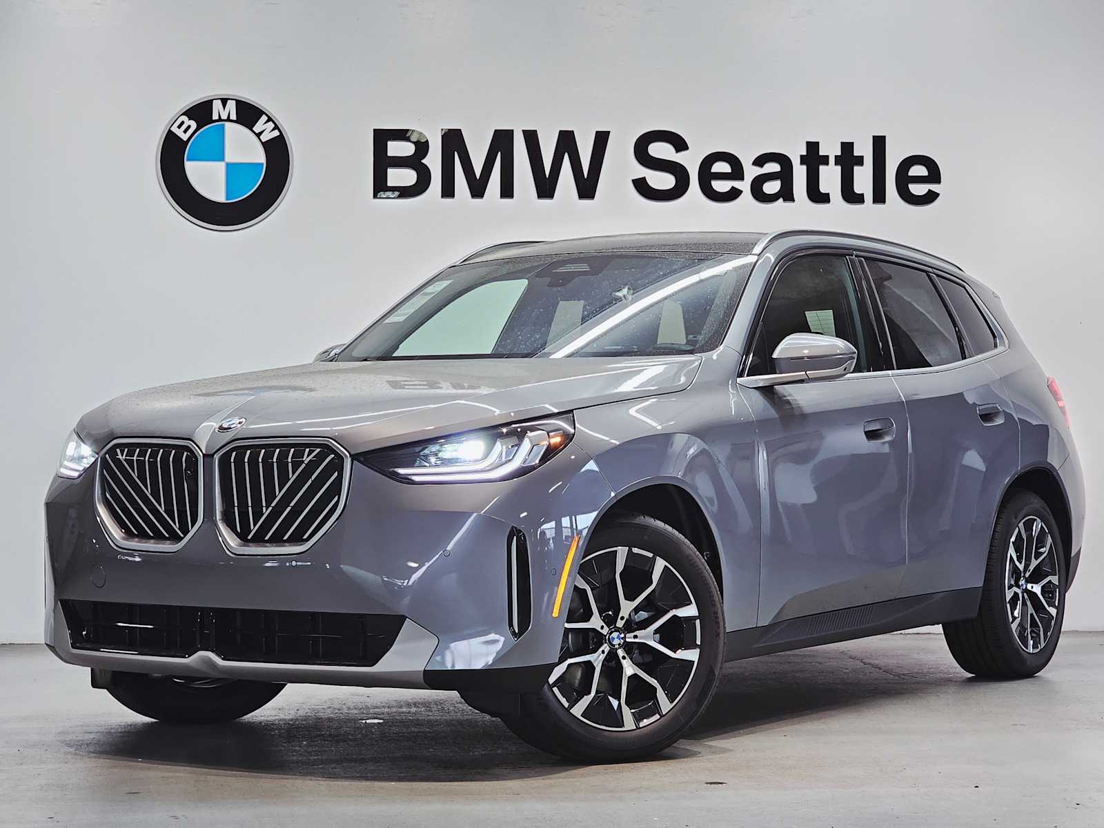 2025 BMW X3 30's photo