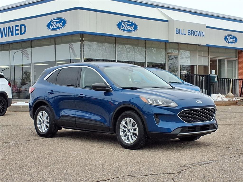 2022 Ford Escape SE's photo