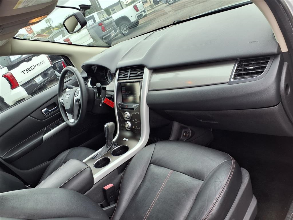 2014 Ford Edge SEL photo 4