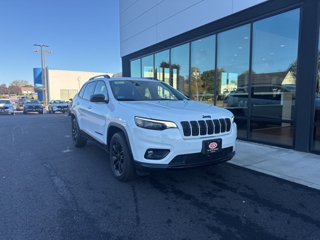 2023 Jeep Cherokee Altitude Lux