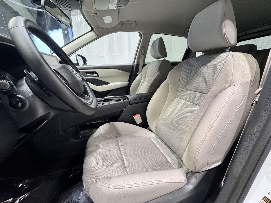 2025 Nissan Rogue SV AWD photo 19