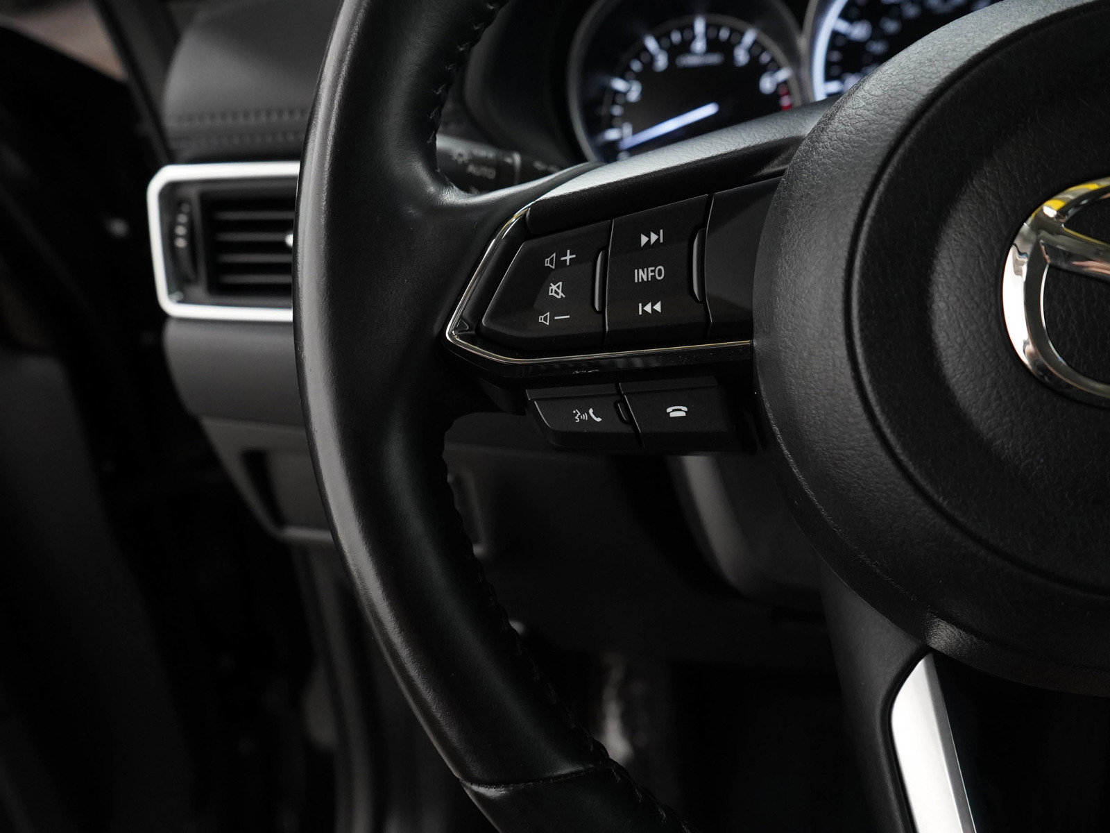 2023 Mazda CX-5 2.5 S Preferred photo 20