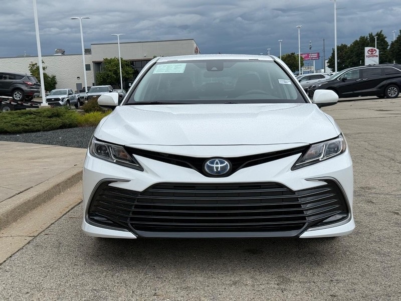 2023 Toyota Camry Hybrid LE photo 7