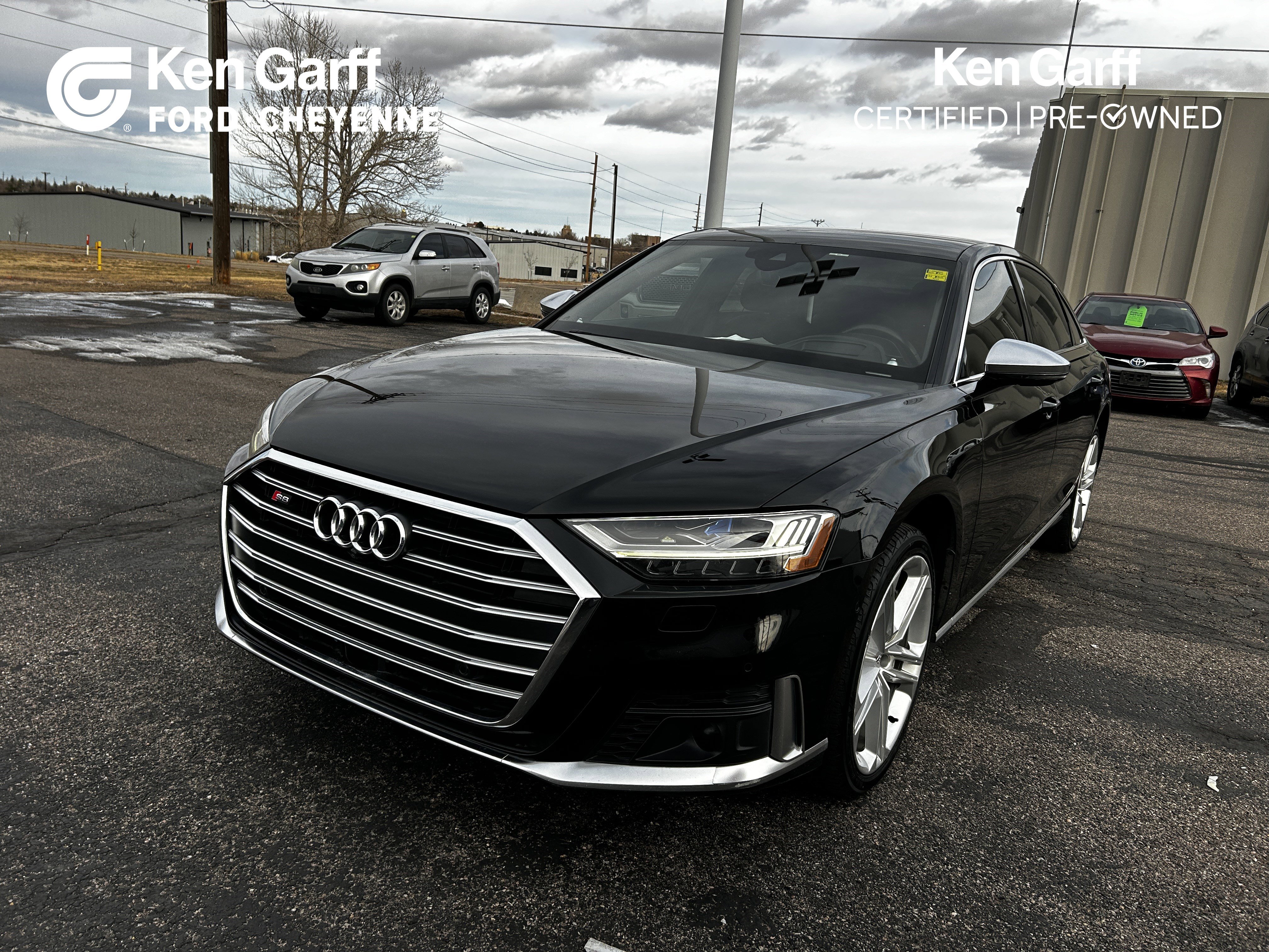 2020 Audi S8 Base's photo