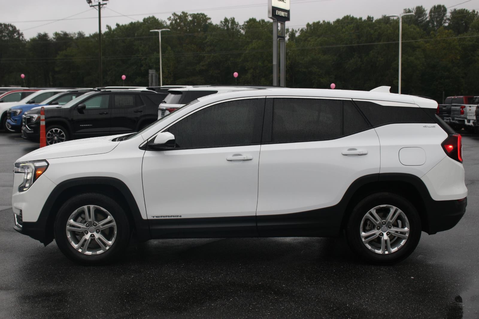 2022 Gmc Terrain SLE photo 4