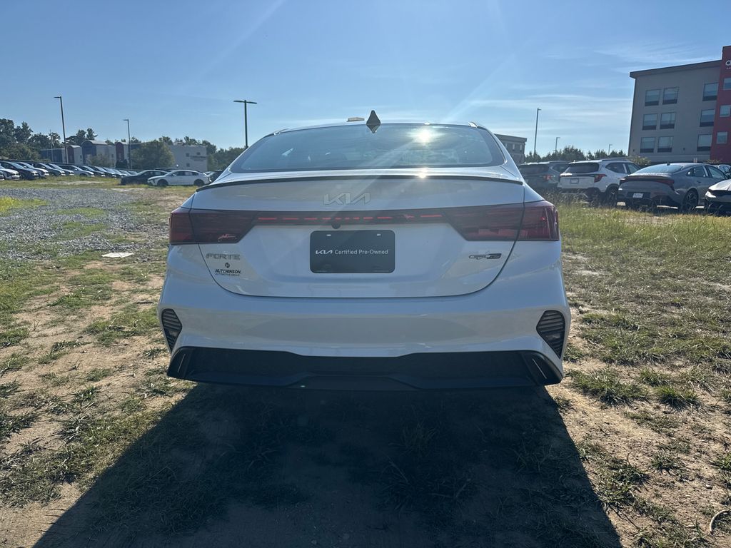 2024 Kia Forte GT-Line photo 4