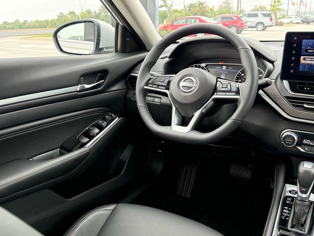 2023 Nissan Altima 2.5 SL photo 10