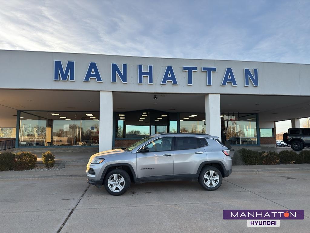 2022 Jeep Compass Latitude's photo