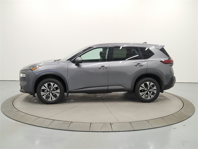 2021 Nissan Rogue SV photo 3
