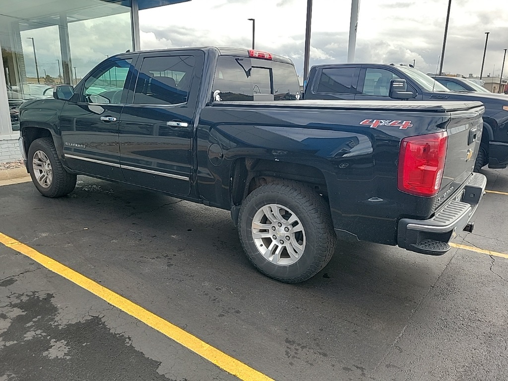 2016 Chevrolet Silverado 1500 LTZ photo 2