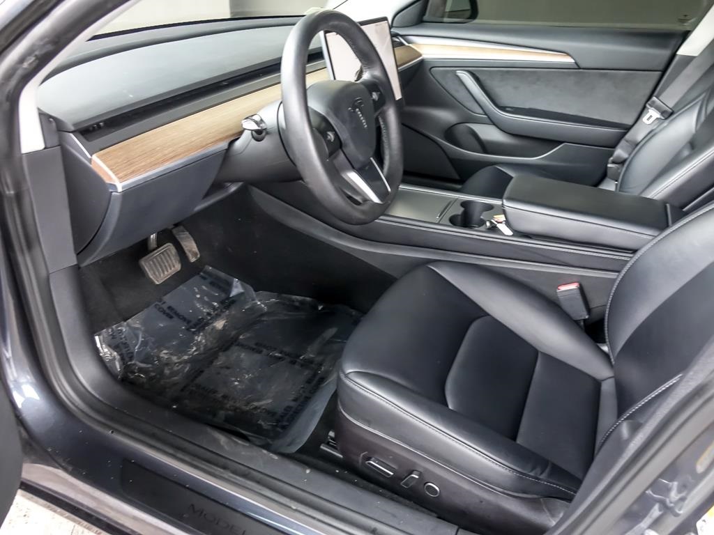 2022 TESLA MODEL 3 - Image 9