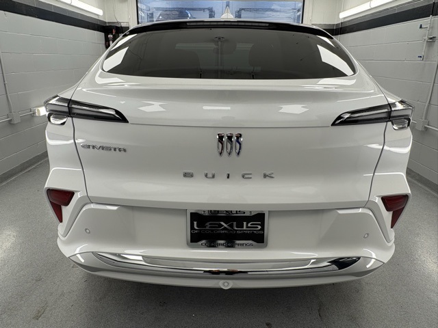 2025 Buick Envista Avenir photo 2
