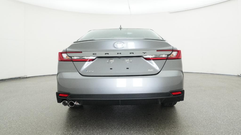 2025 Toyota Camry SE photo 14