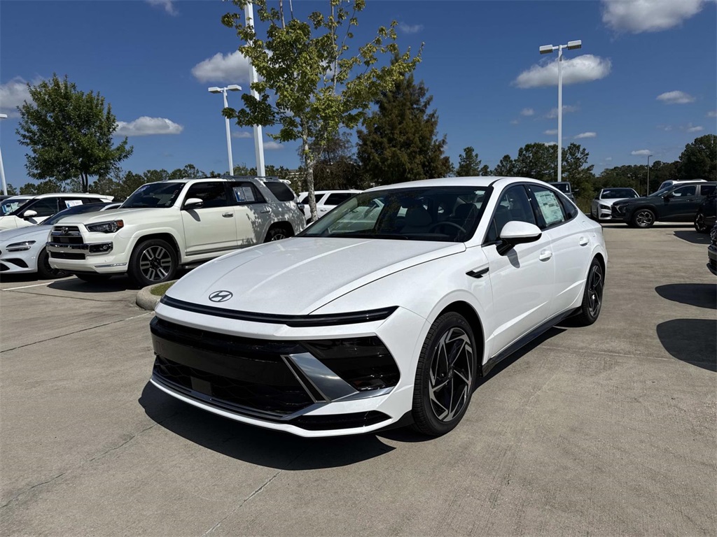 2026 Hyundai Sonata SEL's photo