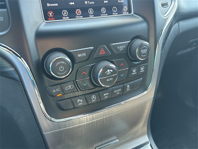 2020 Jeep Grand Cherokee Laredo E photo 27
