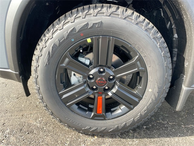 2025 Nissan Rogue SV photo 17
