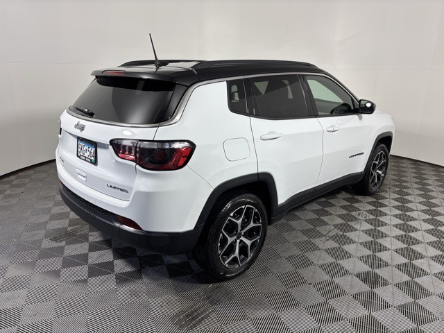 2025 Jeep Compass Limited photo 4