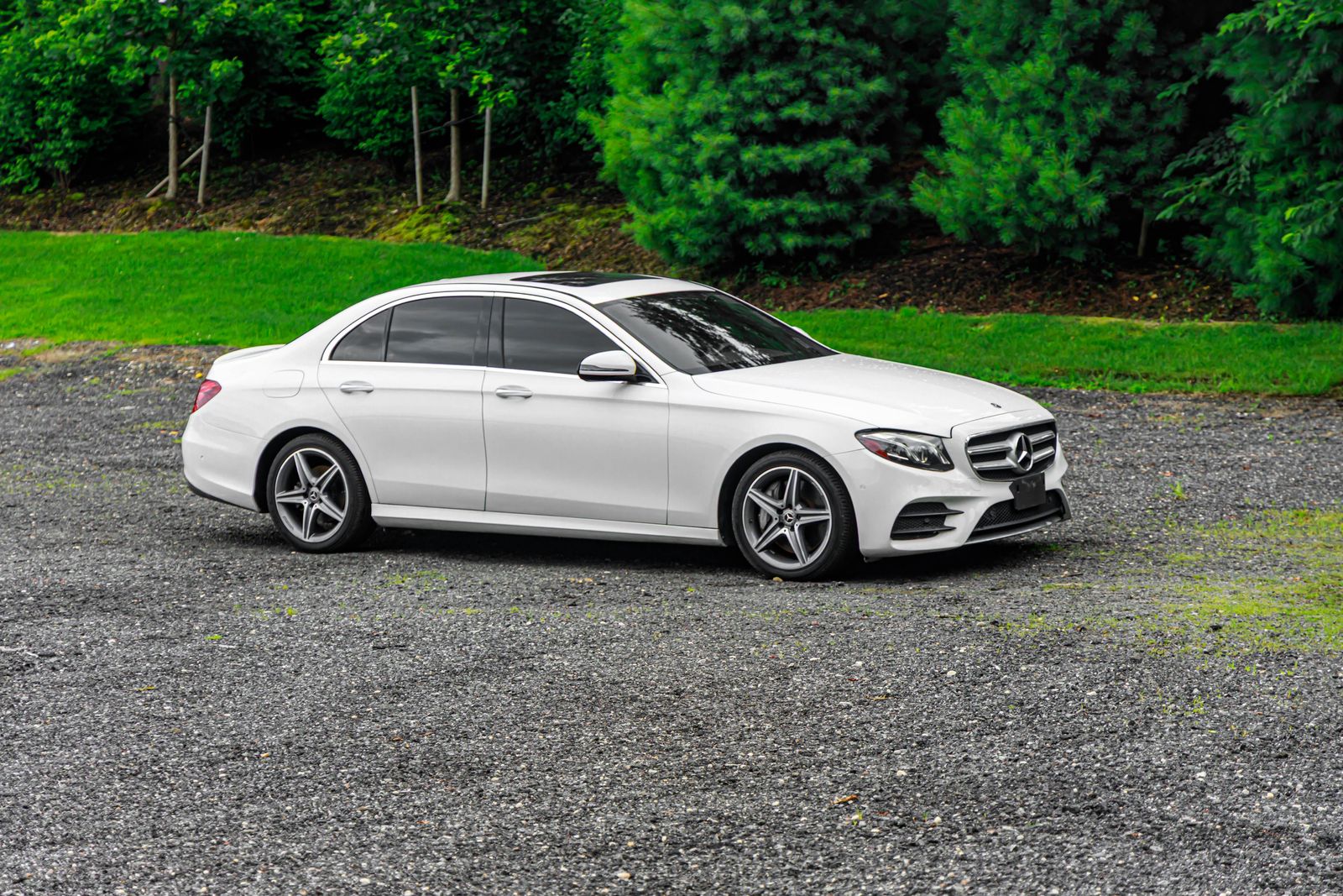 2018 Mercedes Benz E 300 photo 11