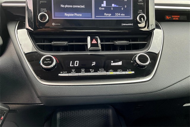 2022 Toyota Corolla LE photo 23