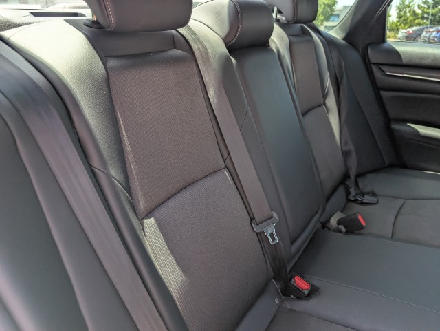 Used 2021  Honda Sport image 14