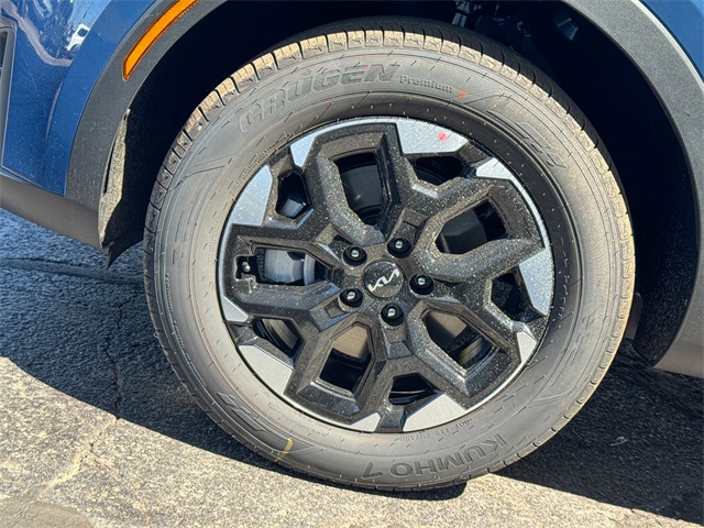2025 Kia Sorento S photo 10