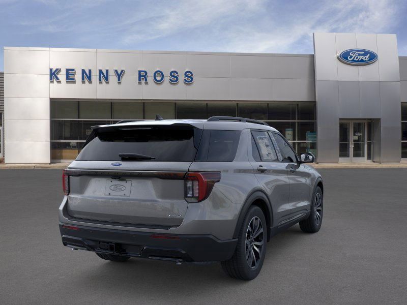 2026 Ford Explorer ST-Line photo 3