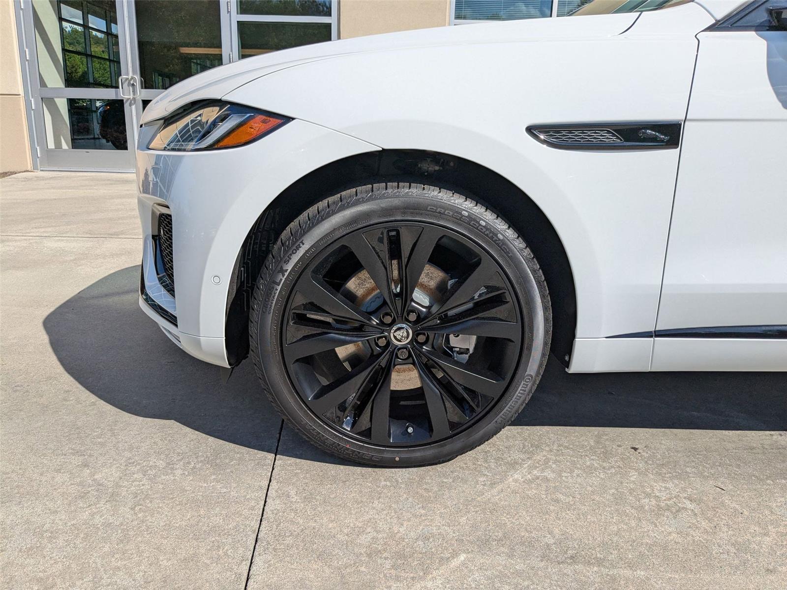 2026 Jaguar F-PACE P250 R-Dynamic S photo 10