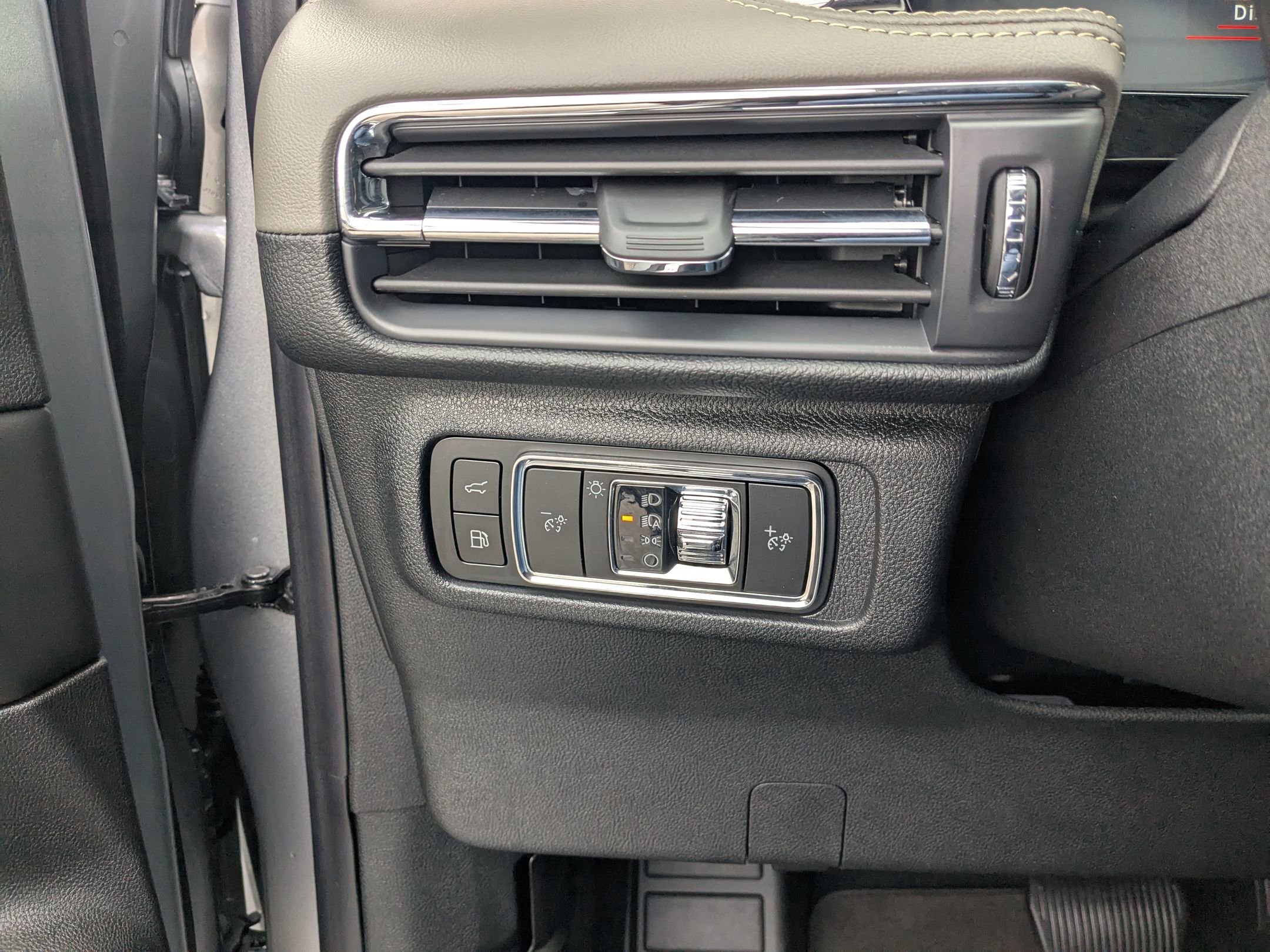 2024 Lincoln Corsair Grand Touring photo 15