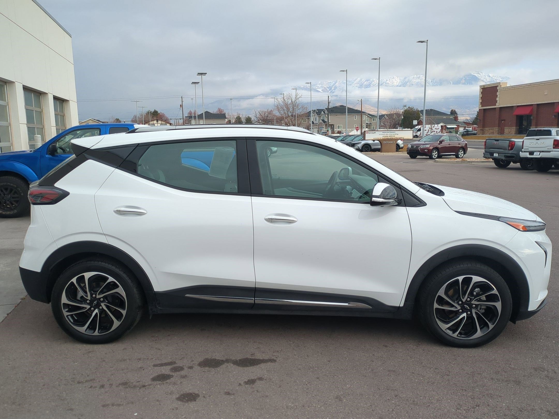 Used 2023 Chevrolet Bolt EUV Premier with VIN 1G1FZ6S06P4187241 for sale in Orem, UT