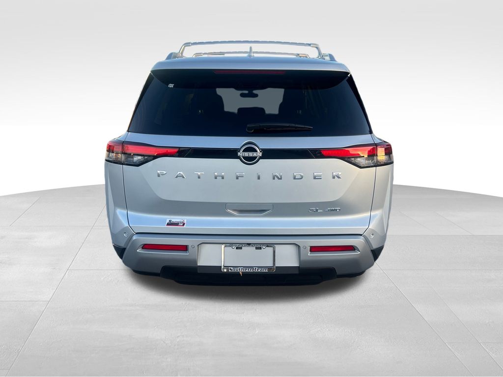 2025 Nissan Pathfinder SL photo 4
