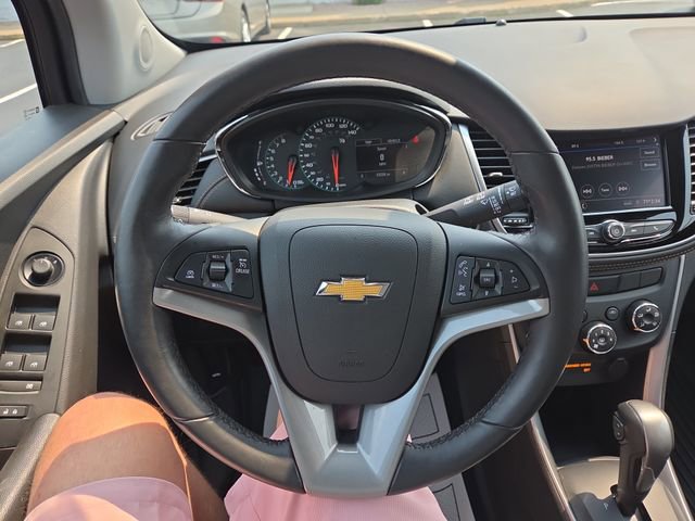 2022 Chevrolet Trax LT photo 14