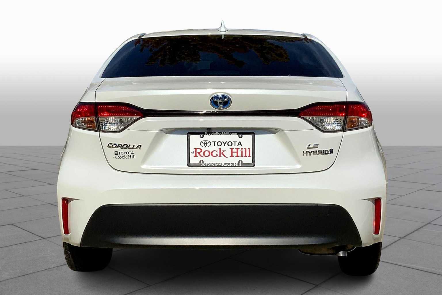 2024 Toyota Corolla Hybrid LE photo 4