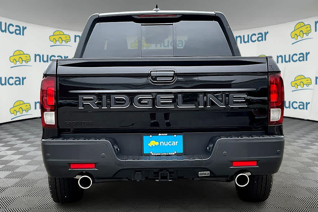 2026 Honda Ridgeline Black Edition photo 5