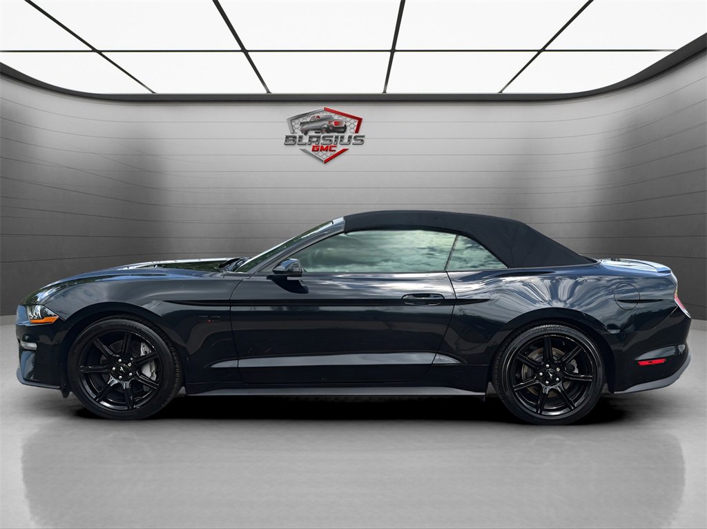 2019 Ford Mustang GT Premium photo 2