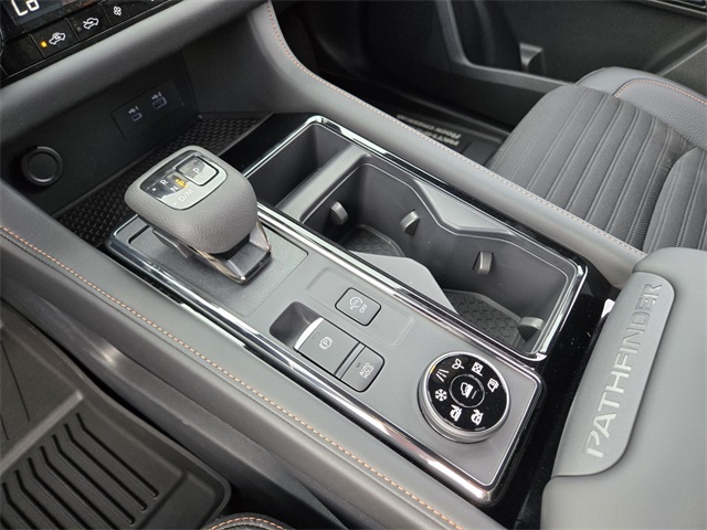 2025 Nissan Pathfinder Rock Creek photo 16