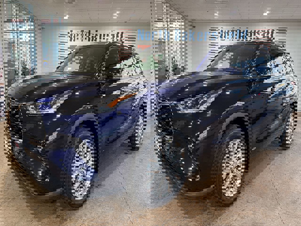 2026 Toyota Highlander Limited's photo