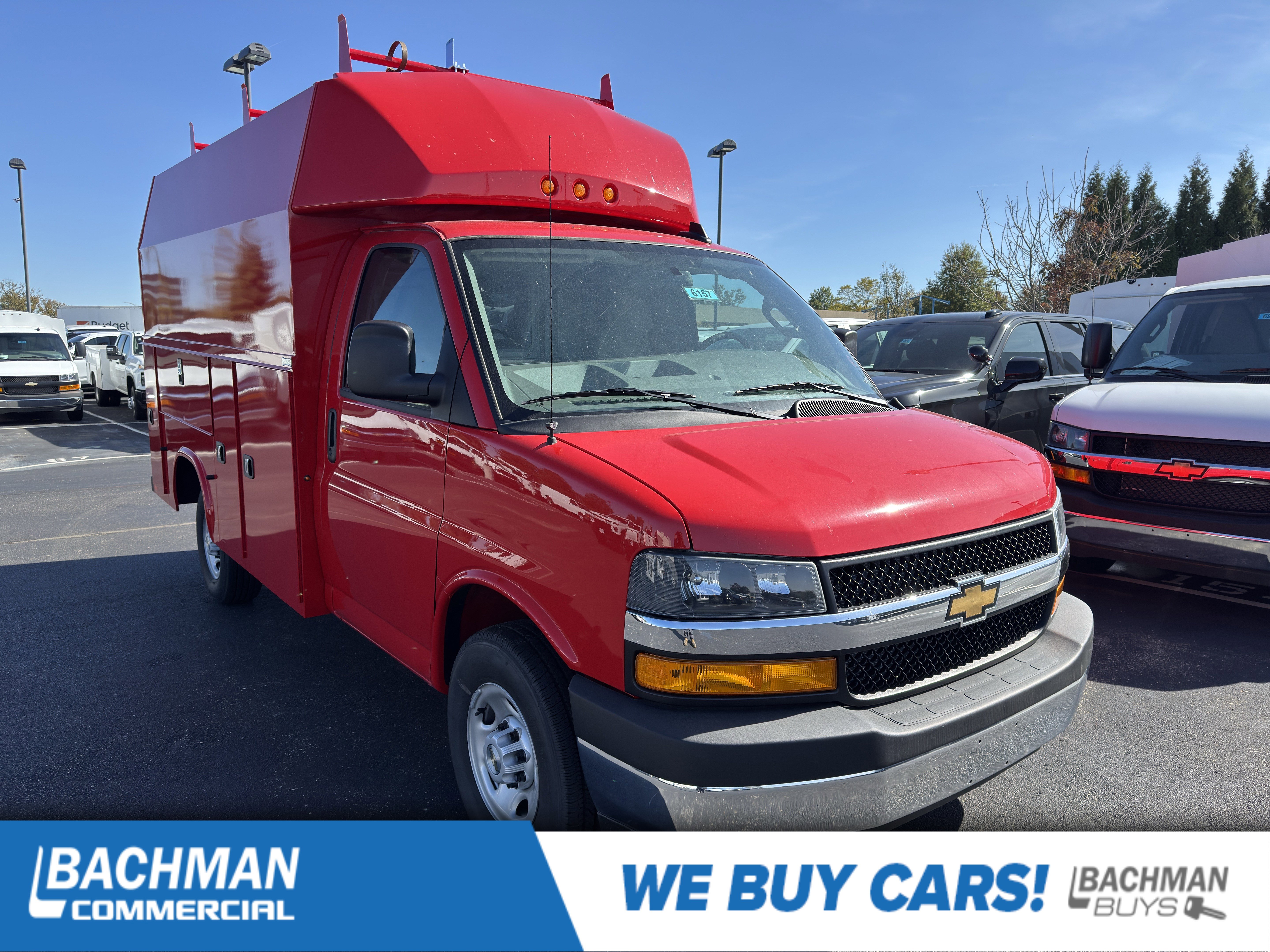 2025 Chevrolet Express Cutaway Base's photo