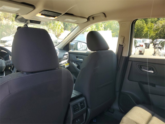 2026 Nissan Rogue SV photo 21