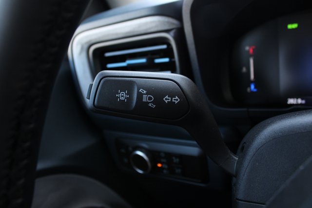 2025 Ford Maverick XLT photo 9