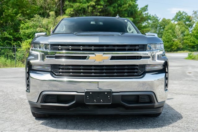 2021 Chevrolet Silverado 1500 LT photo 3