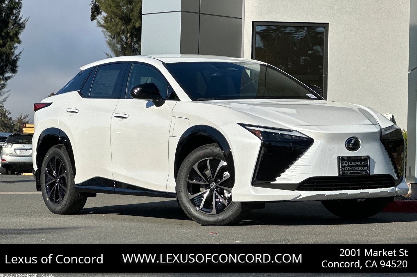 2026 Lexus RZ 350e Signature's photo