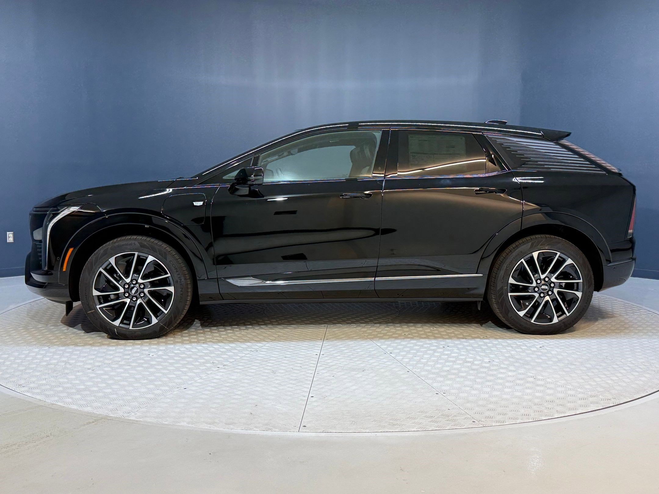 2026 Cadillac Optiq Sport photo 2