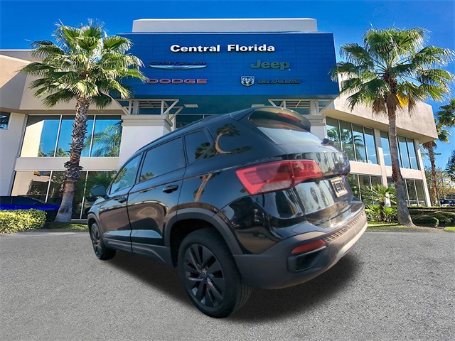 2024 Volkswagen Taos S photo 4